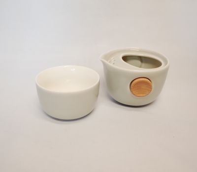Gong Fu Tee-Reiseset, Porzellan mit Etui